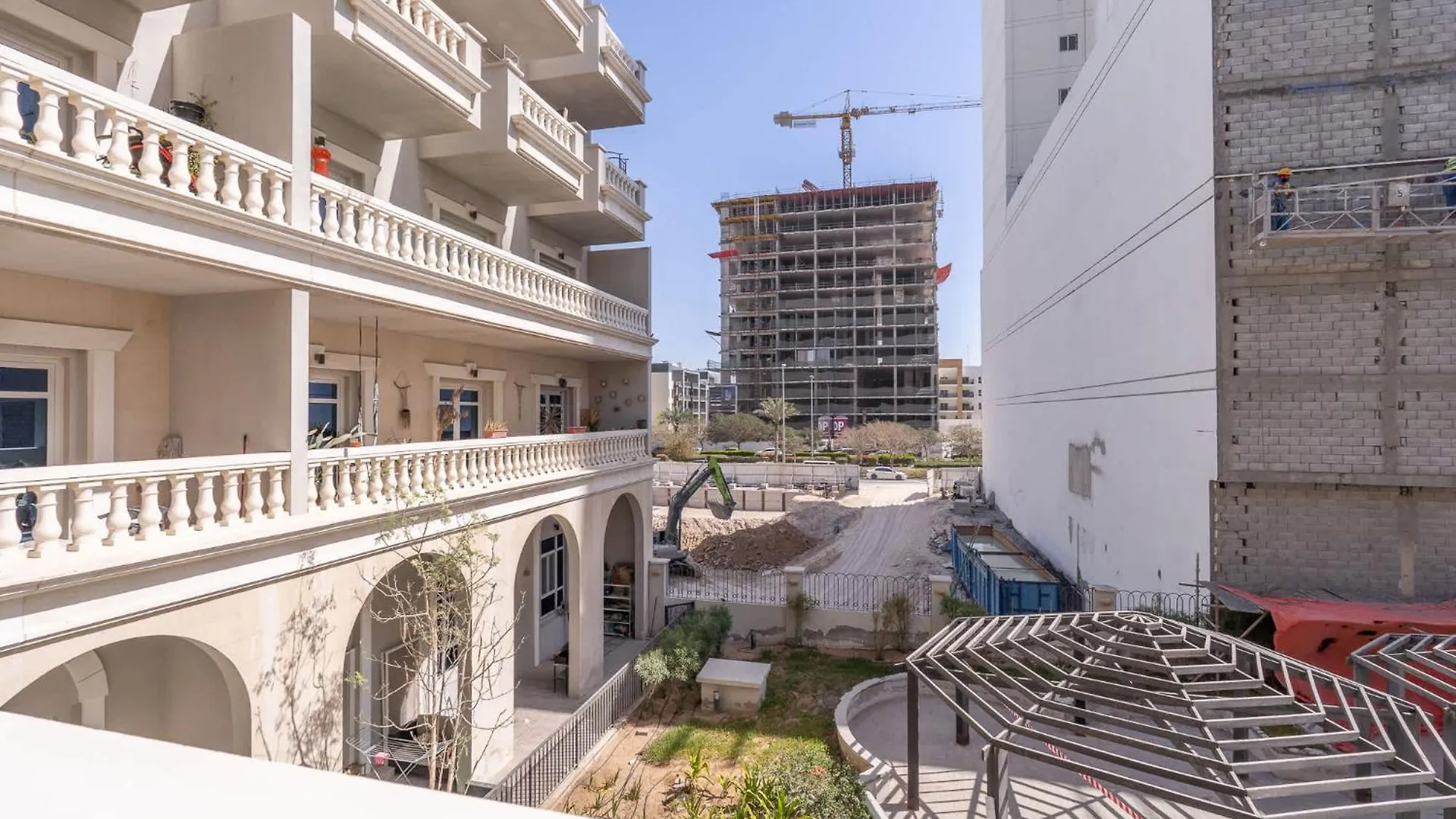 Stylish And Spacious Apartment In Vibrant Jvc, Dubai Vereinigte Arabische Emirate