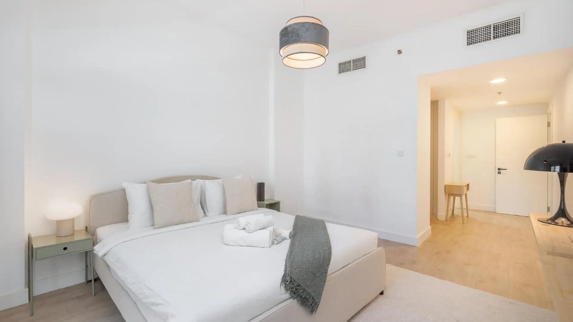 Stylish And Spacious Apartment In Vibrant Jvc, دبي 0*,  الإمارات العربية المتحدة