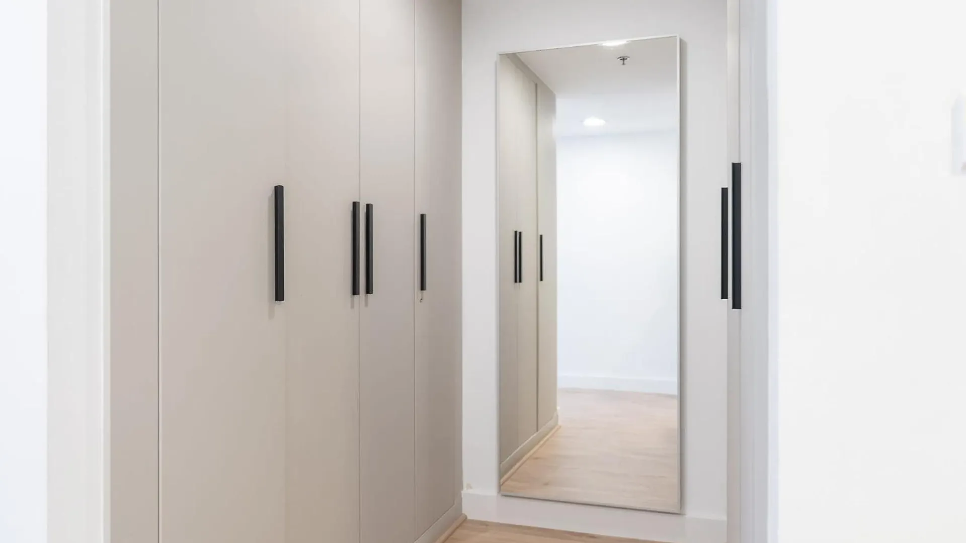 Stylish And Spacious Apartment In Vibrant Jvc, دبي 0*,  الإمارات العربية المتحدة
