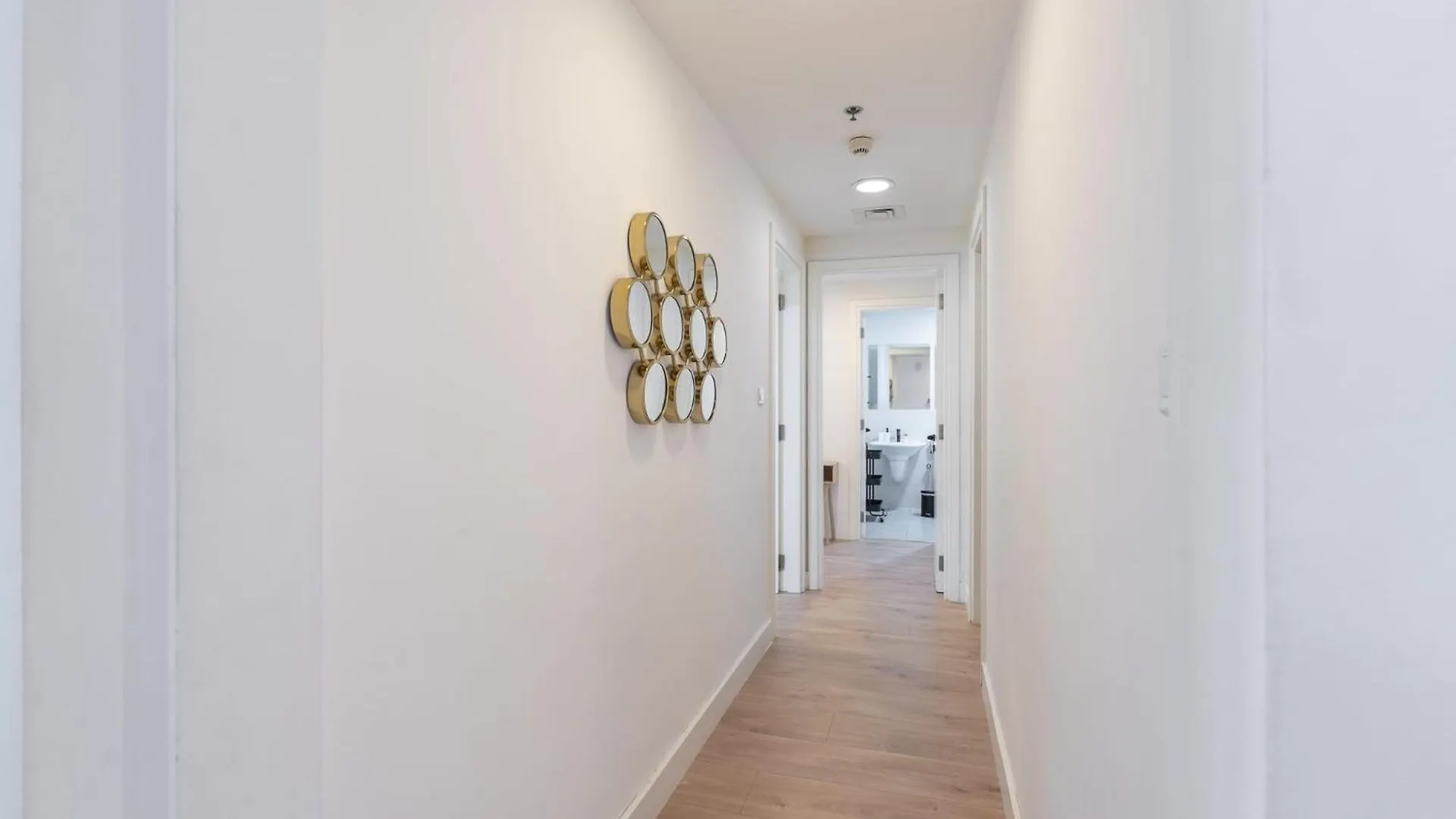Stylish And Spacious Apartment In Vibrant Jvc, Dubai United Arab Emirates