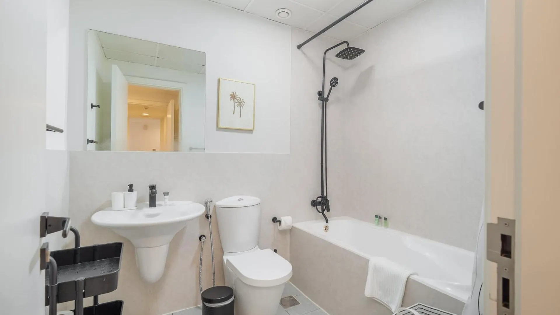 Stylish And Spacious Apartment In Vibrant Jvc, Dubai 0*,  United Arab Emirates